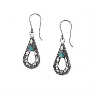 עגילים עם מסגרת פיליגרן עבודת יד משובצים אבן חן