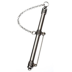 סיכת נוי ותליון עם שרשרת עם עיטורי פיליגרן עבודת יד